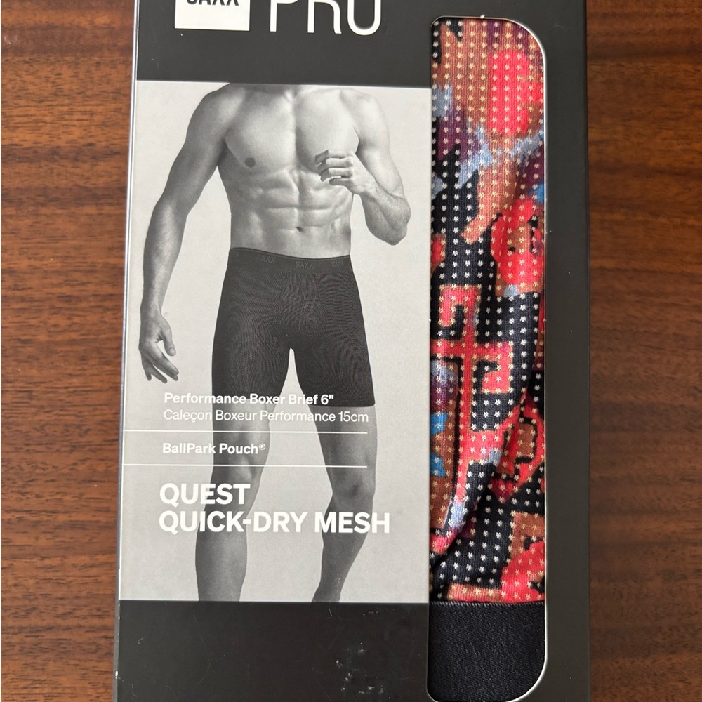 Saxx Quest Quick-Dry Mesh Boxer Briefs - Black and Red Pattern
